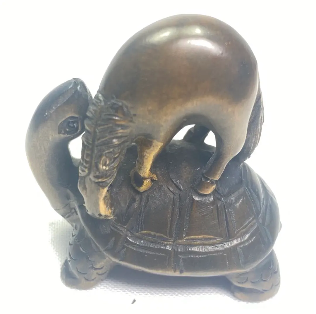 柘植木根付 龜背負馬雕刻 置物 緣起物 黃楊木精細 木製 的縮圖