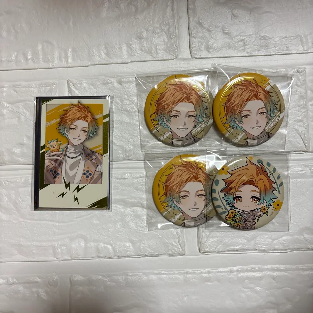 Thumbnail of Nijisanji Usami Rito Cheki-style card and 5 can badges set