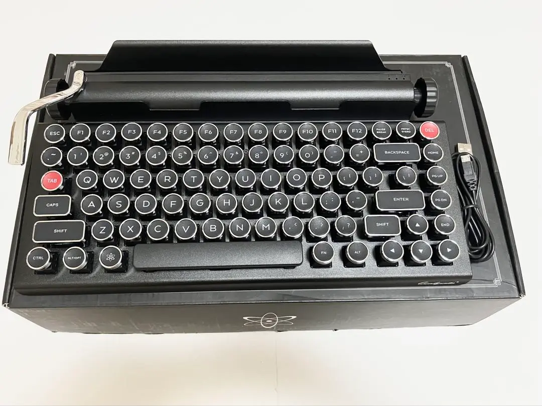 【一時的にお値下げいたします！】Qwerkywriter Square_Banner.jpg?v=1748023201