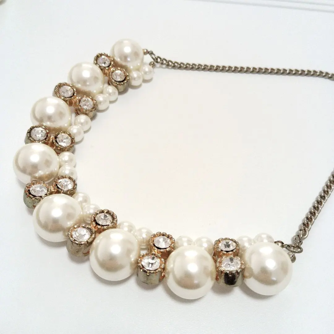 Thumbnail of Pearl and crystal necklace