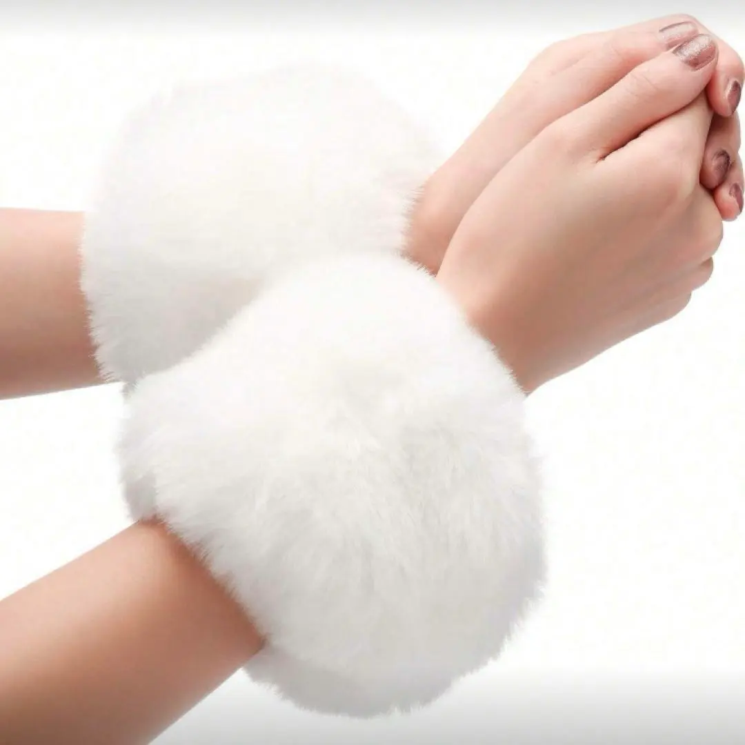 毛茸茸 袖口 腕帶 的縮圖