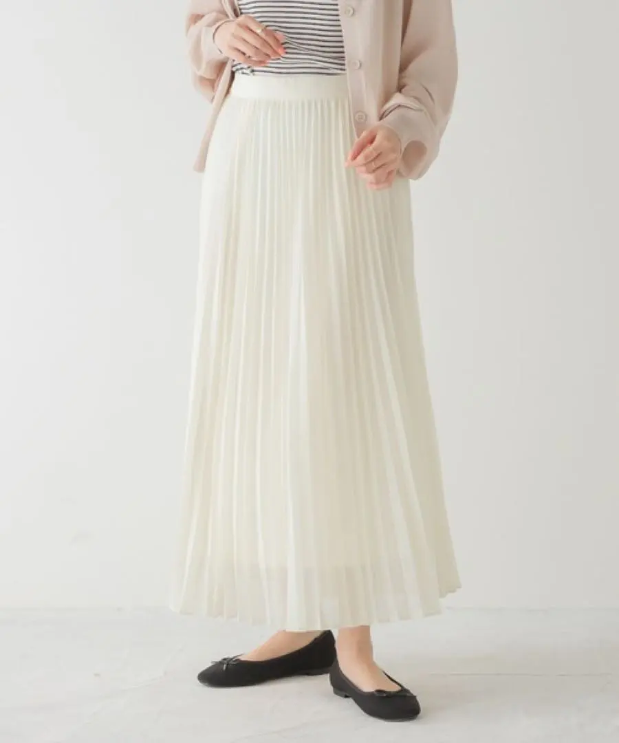 Thumbnail of Pleated long skirt