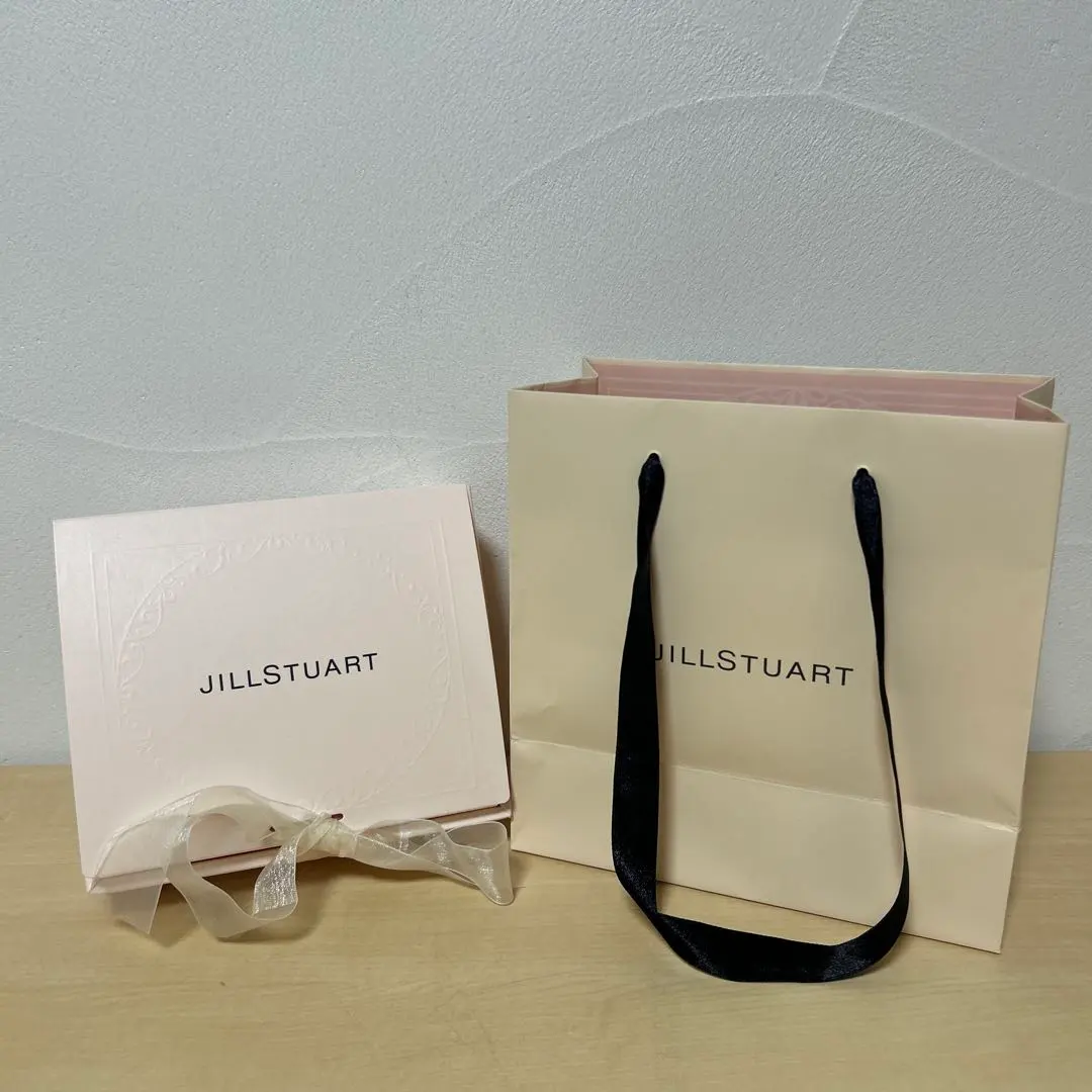 Thumbnail of JILLSTUART Paper Bag & Box Set