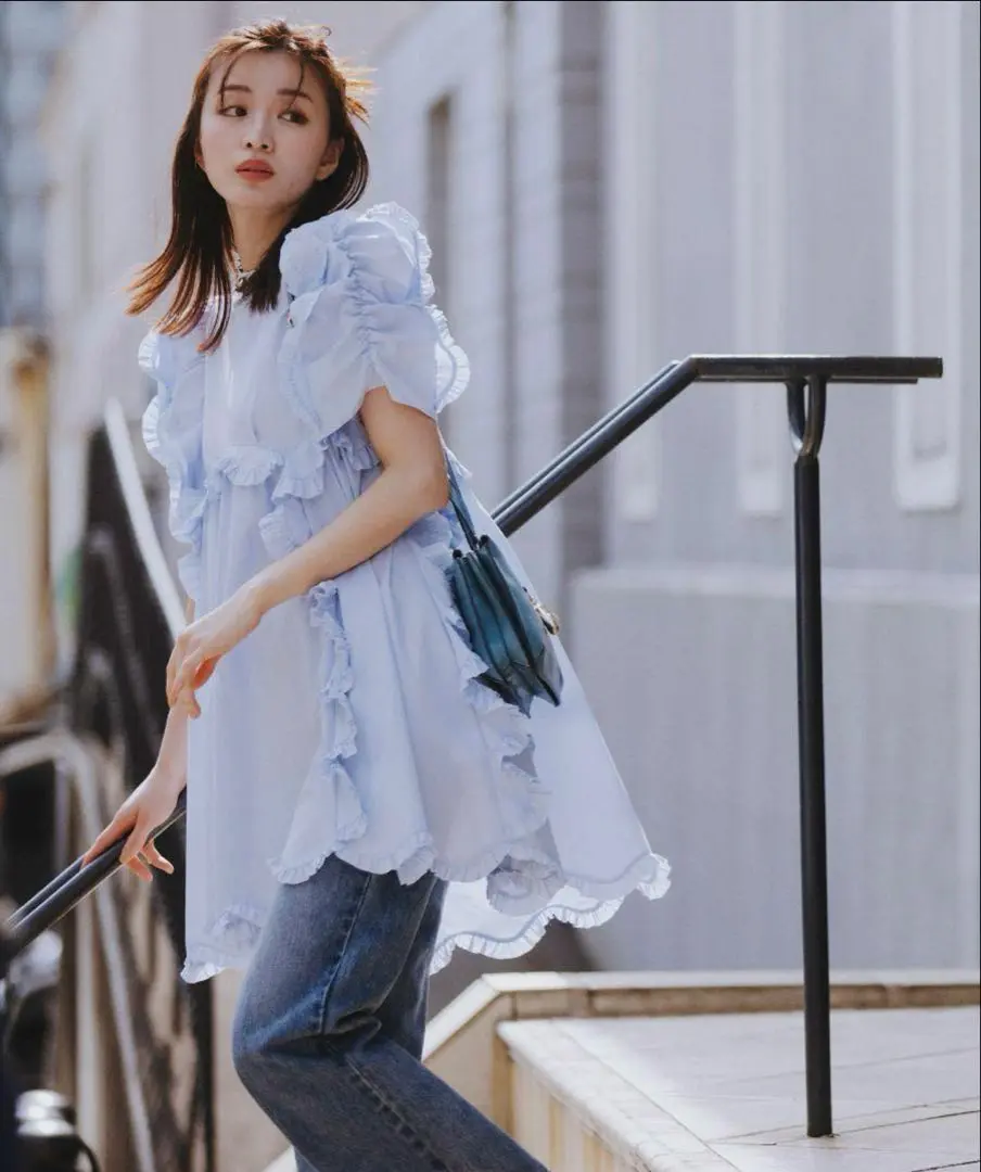 COCODEAL T/C フリルチュニック　ホワイト 新品未使用] COCODEAL T/Cフリルチュニック ホワイト