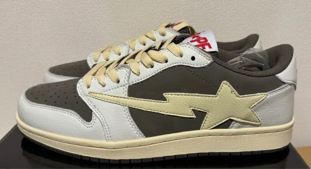 APE BAPE KAWS sta SK8 スニーカー　travis 29cm APE BAPE KAWS sta SK8 スニーカーtravis 29cm