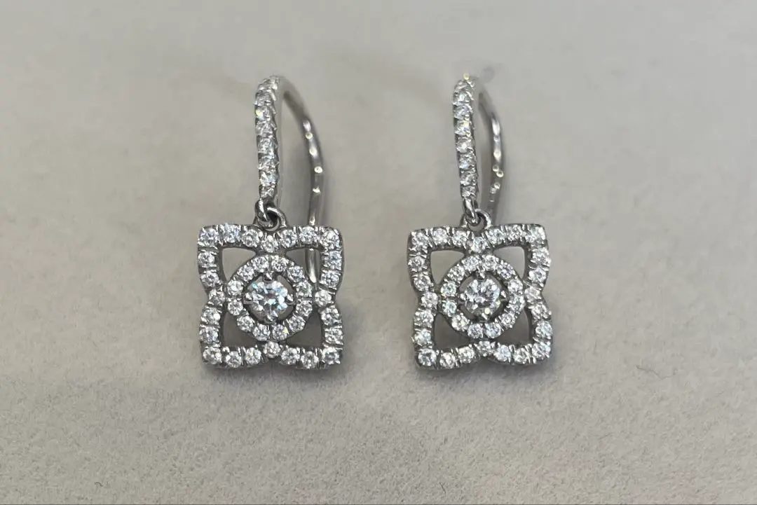 デビアスk18 天然ダイヤピアス　 総計1ct m84684716491_1.jpg?1745231328