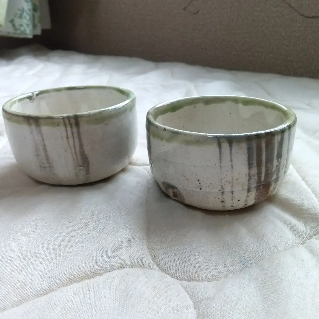 Thumbnail of Set of 2 ceramic yunomi tea cups, white and green