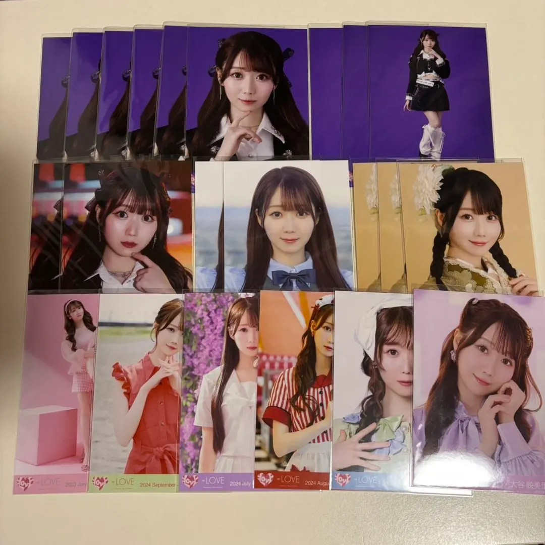 Thumbnail of Emi Ohtani: 21-piece set, "Curse, Curse, Don't Quit Being an Idol," "Natsumatope"