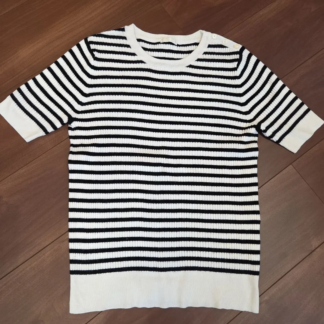 Thumbnail of GU Short Sleeve Knit, Size S