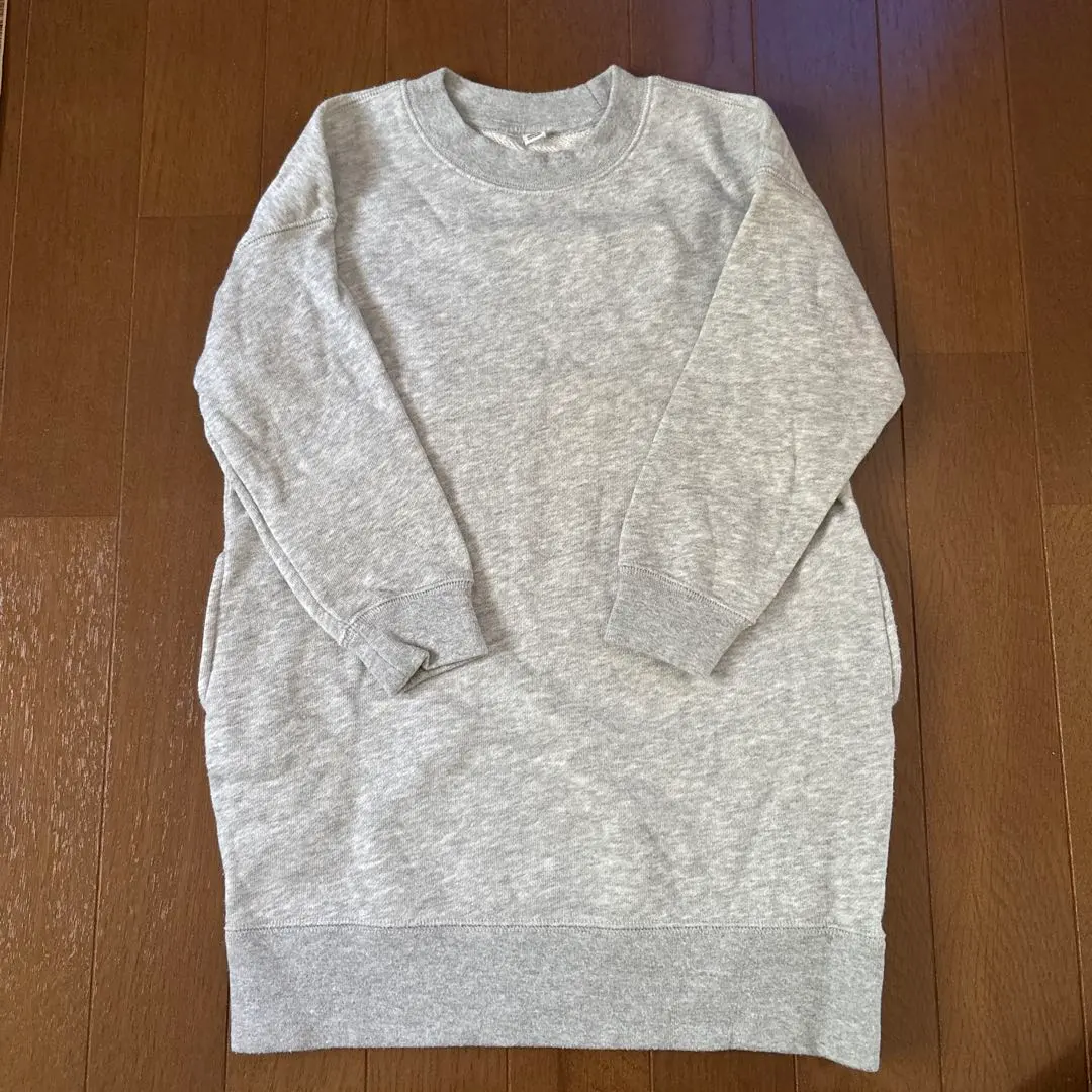 Thumbnail of UNIQLO Gray Long Sleeve Dress 110cm