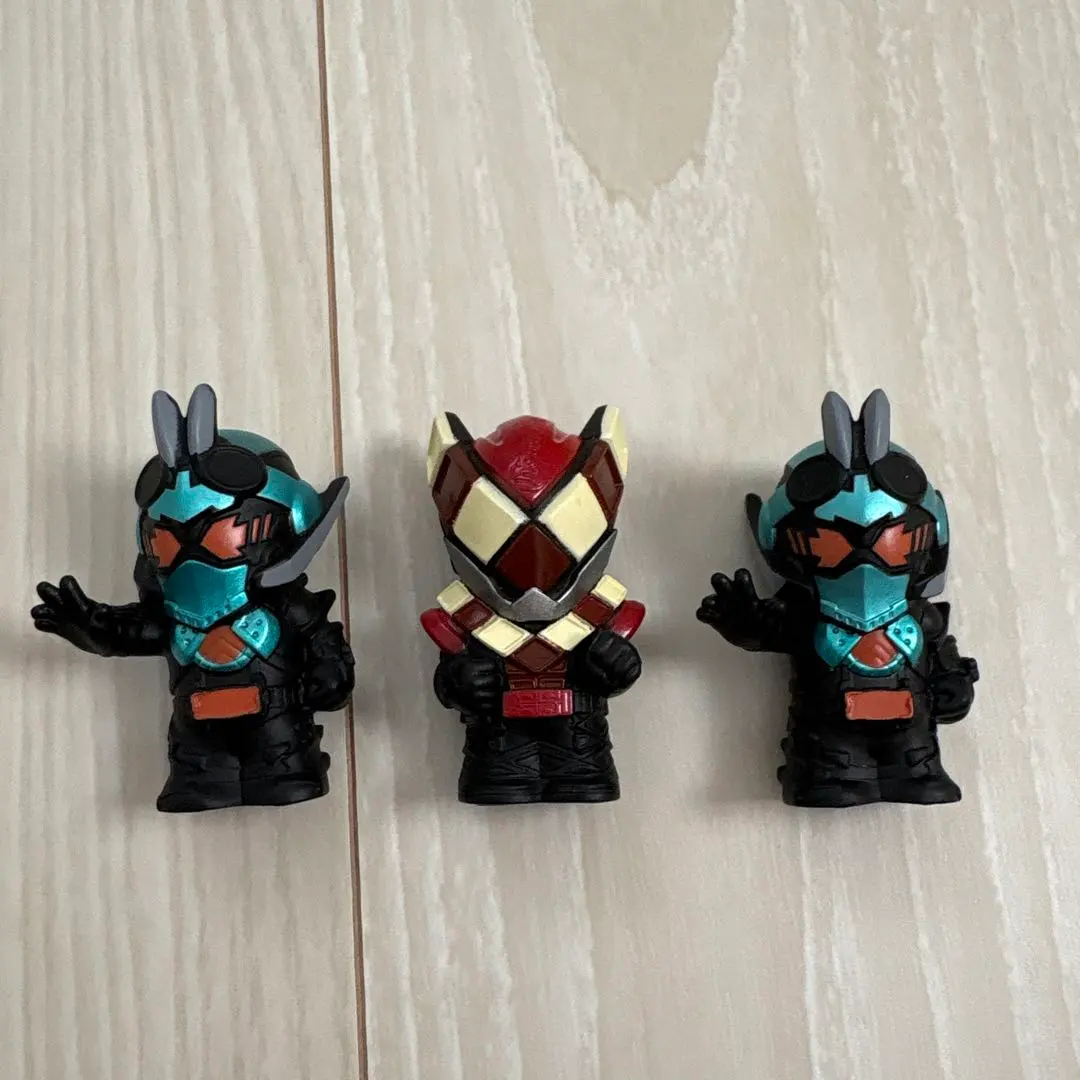 Thumbnail of [New & Unused] Kamen Rider Gotchard Finger Puppet Set