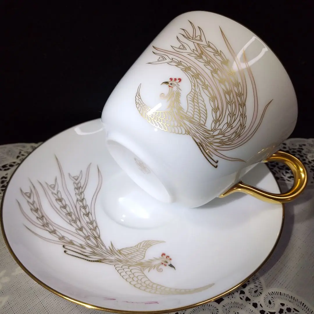 大倉陶園　【菊桐鳳凰文飾皿】　飾り皿　大皿　絵皿 大倉陶園 菊桐鳳凰文飾皿 飾り皿 大皿 絵皿
