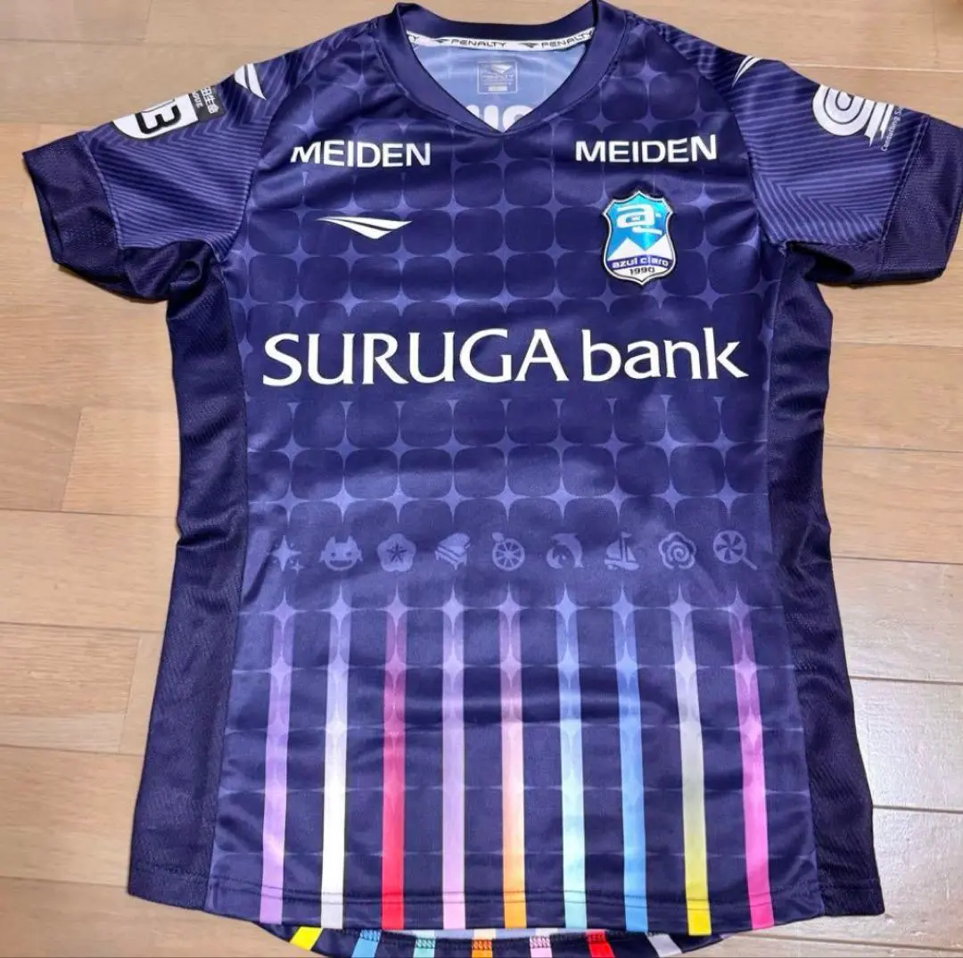 【非売品】　⭐️アスルクラロ沼津⭐️ トレーニングシャツ　サイン入り　サッカー 非売品】 ⭐️アスルクラロ沼津⭐️ トレーニングシャツ サイン