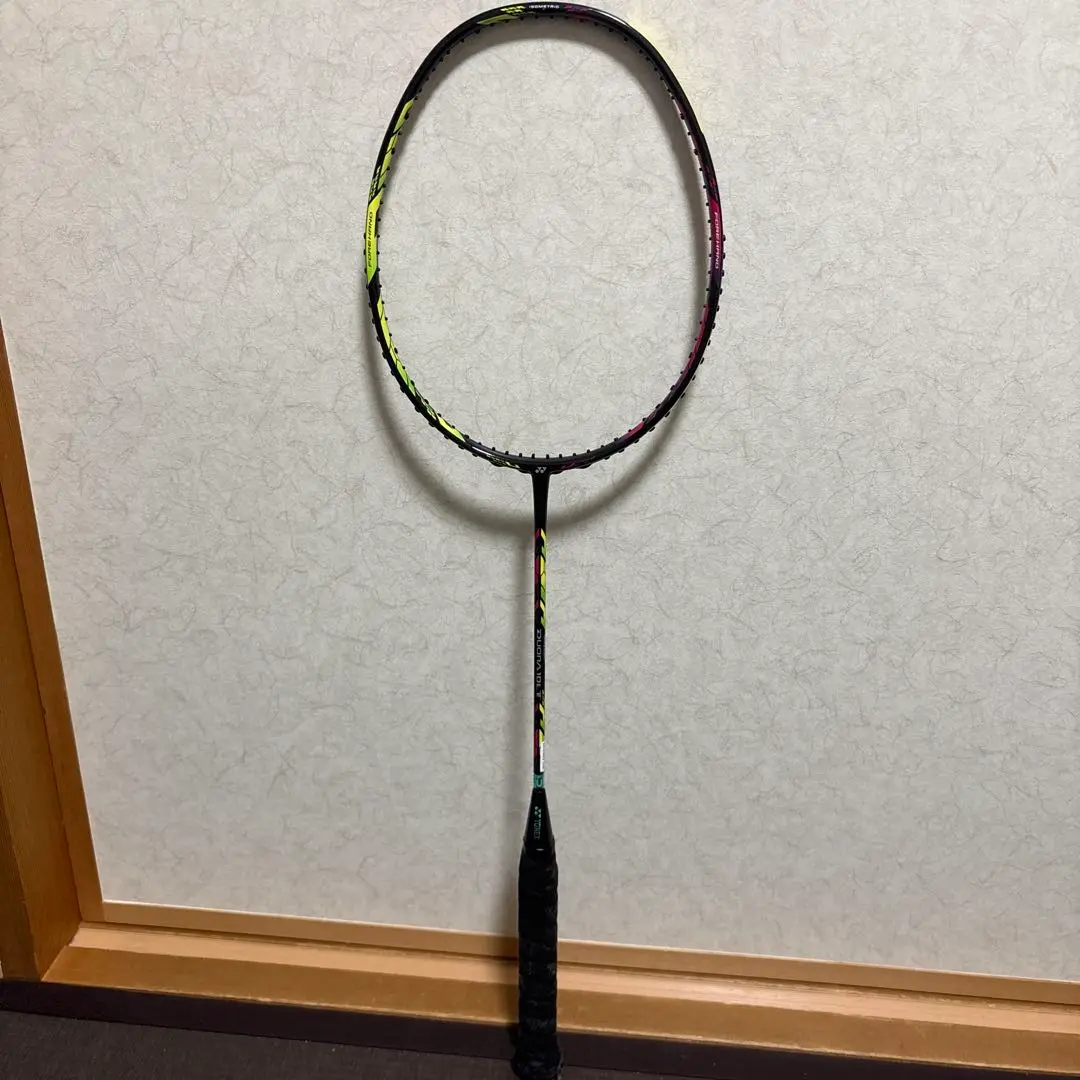 超美品　デュオラ10LT 4U5　DUORA 10LT 4U5 YONEX バドミントンラケット デュオラ10lt 4UG5