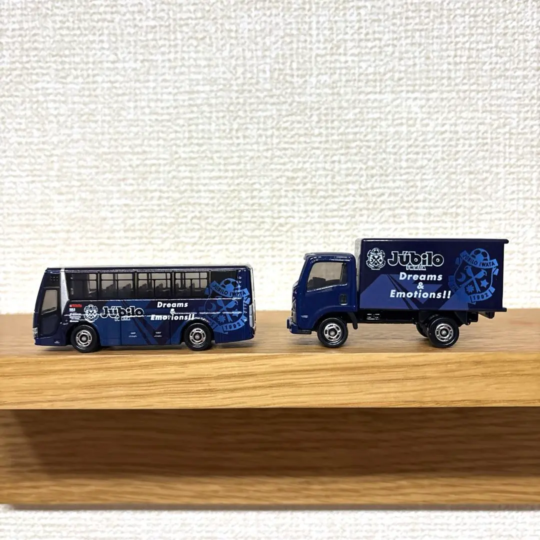 ジュビロ磐田 非売品 トミカ チームバスチームトラック