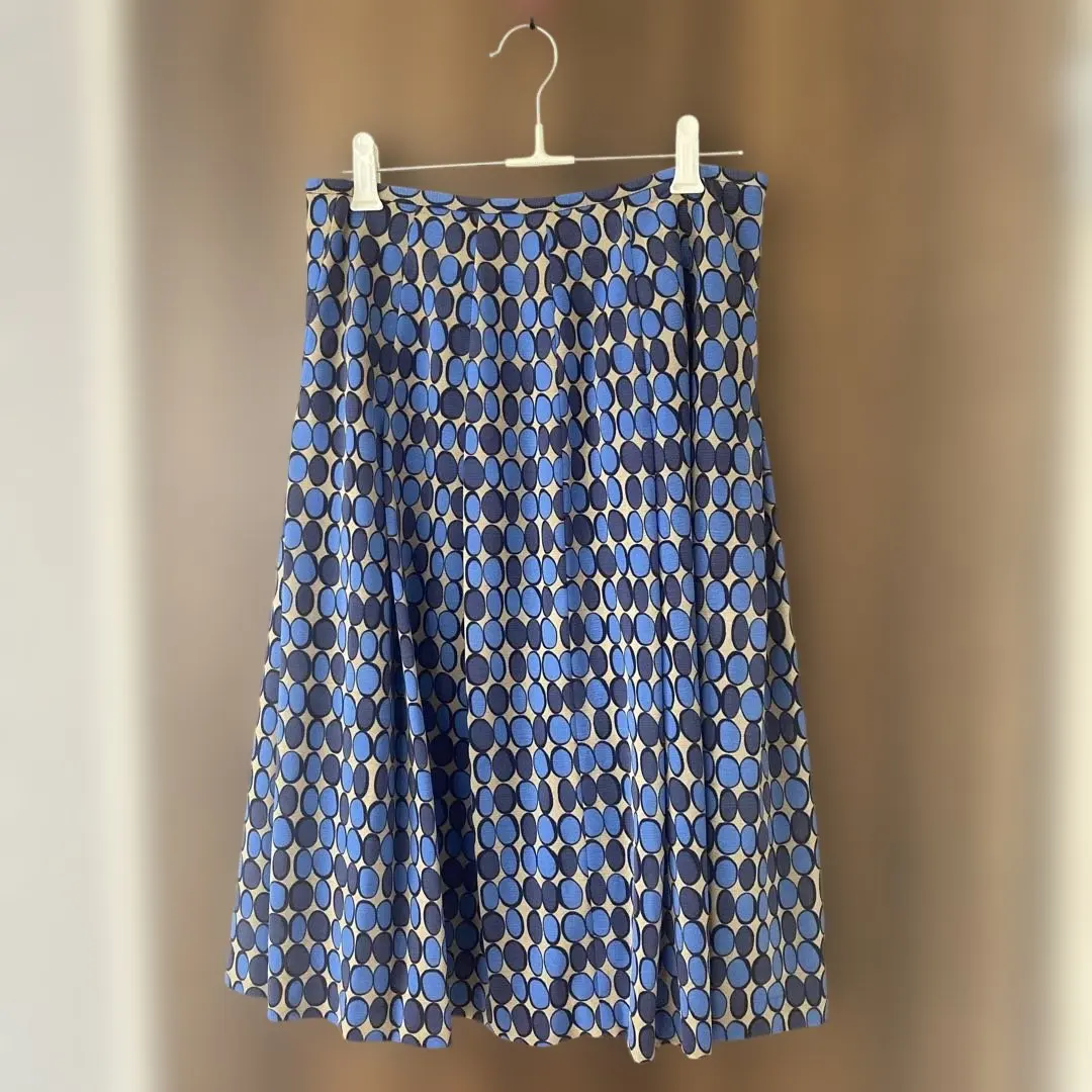 Thumbnail of Dot pattern spring skirt