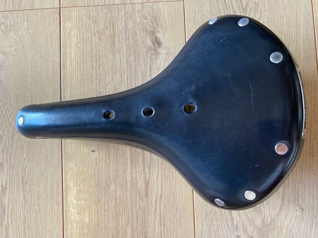 Rivendell サドル 新品 RIVENDELL* comfort saddle (dark grey) - BLUE LUG GLOBAL