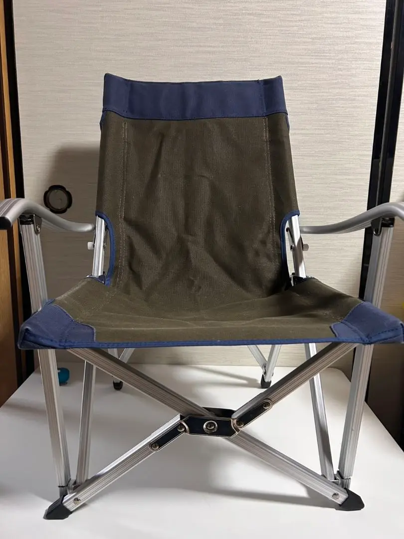 アディロンダック　キャンパーズチェア　赤　青2脚セット　アウトドア用折りたたみ アディロンダック「スモール」キャンパーズチェア。小さい子供に