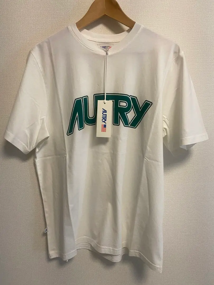 ★AUTRY★ロゴ パッチ 半袖 Tシャツ 2025年最新】AUTRY tシャツの人気アイテム - メルカリ