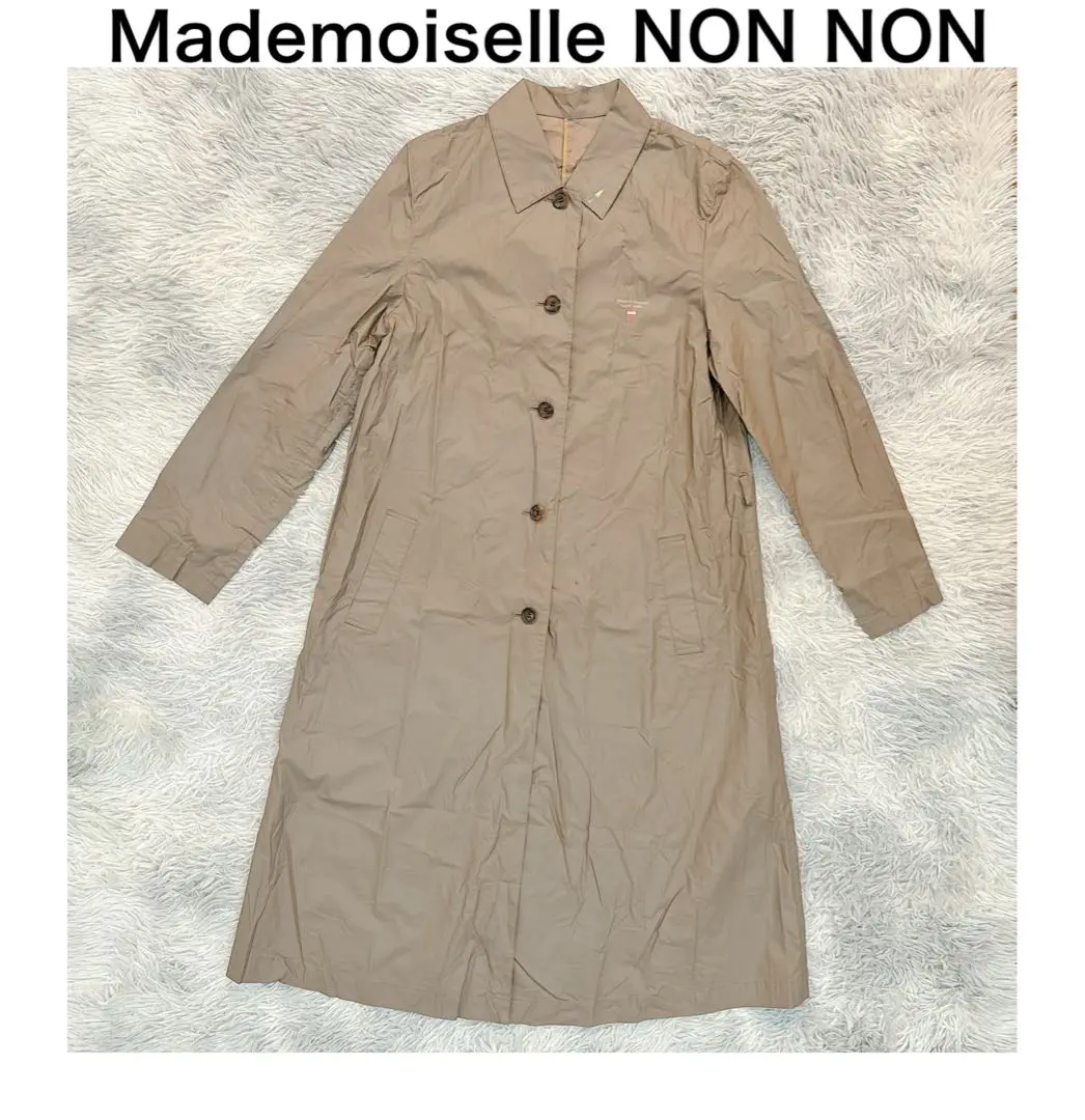 美品マドマゼルノンノンレインコート SALE】Mademoiselle NONNONプリント レインコート【収納袋付き
