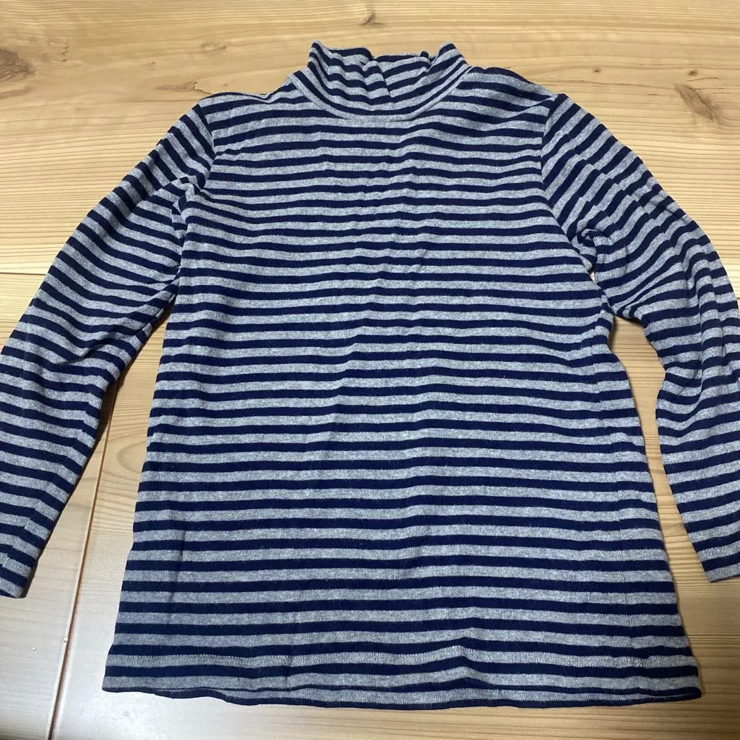 Thumbnail of Striped long-sleeved cut-and-sew, size 110