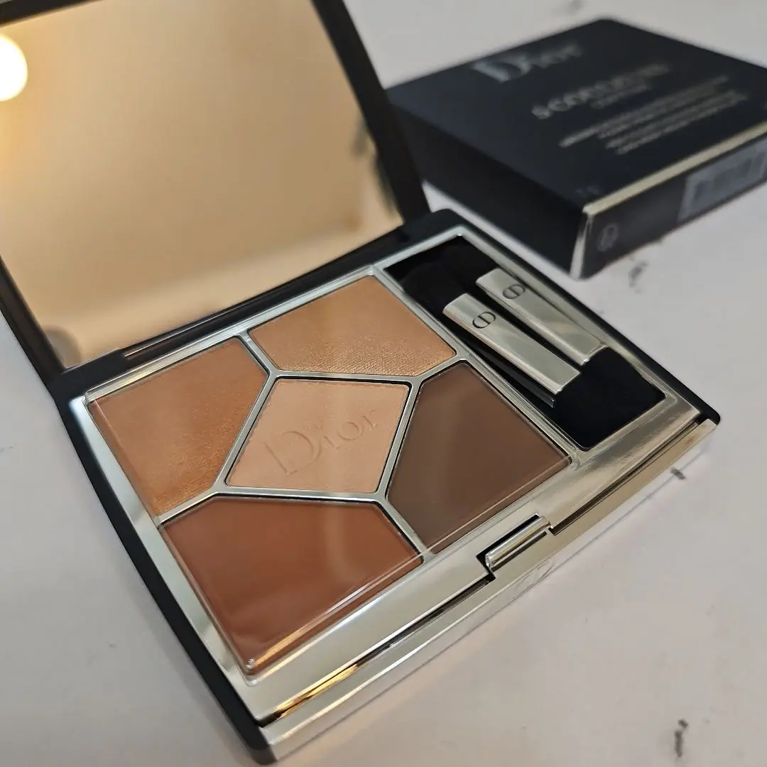 dior サンククルールクチュール519ヌードダンテル　アイシャドウ Dior 519 NUDE DENTELLEで叶えるベーシックメイク