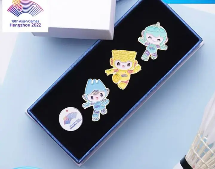 アジア大会　中国　杭州　 ピンバッチ　ピンバッジ アジア大会、ピンバッジ集めが流行中 メディアセンターでは長蛇