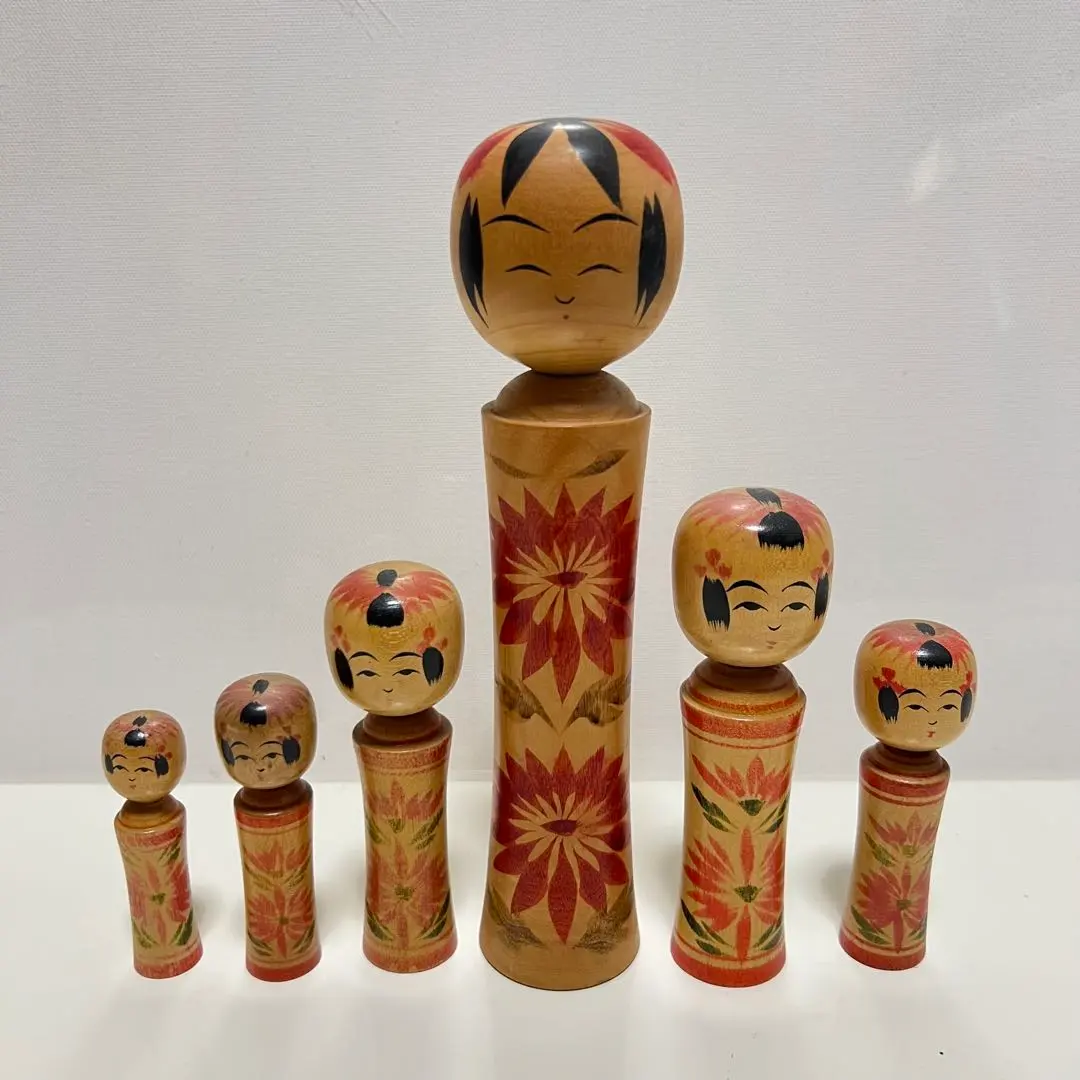Thumbnail of Kokeshi dolls, kokeshi doll family, Showa retro