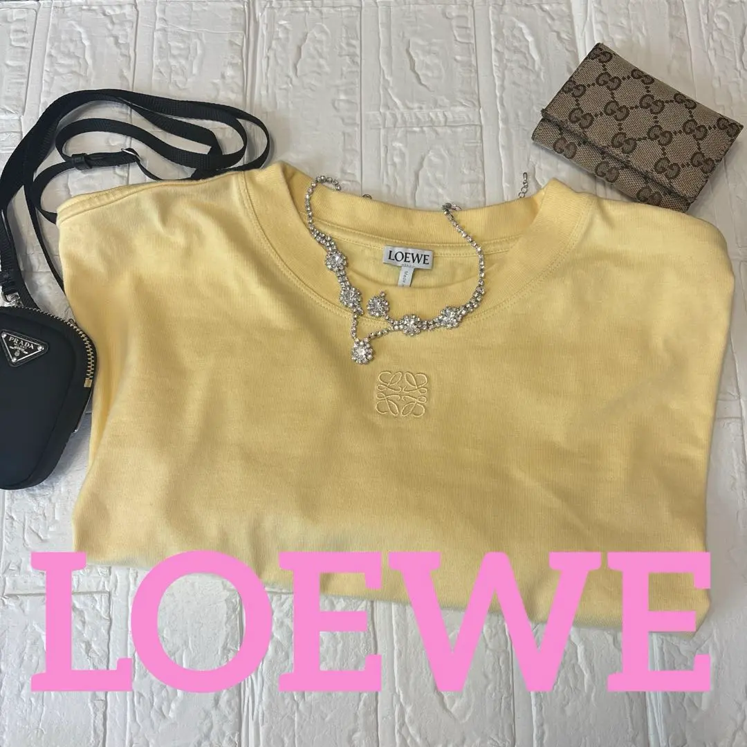 LOEWE ロゴ刺繍 クロップドTシャツ ライトイエロー LOEWE ロゴ刺繍 クロップドTシャツ ライトイエロー