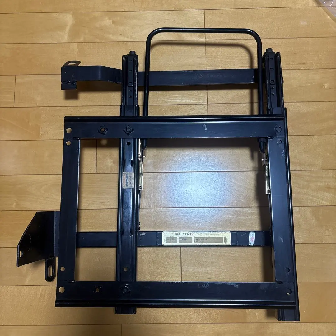 Thumbnail of Skyline R32 Seat Rail (2DR) Recaro