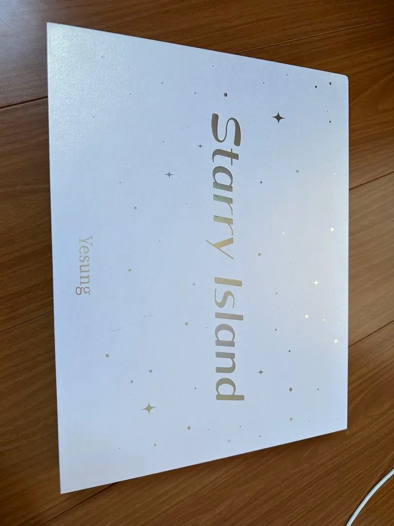 ①SUPER JUNIOR イェソン 写真集 Starry Island 新品 SUPERJUNIOR イェソン写真集 【Starry Island】