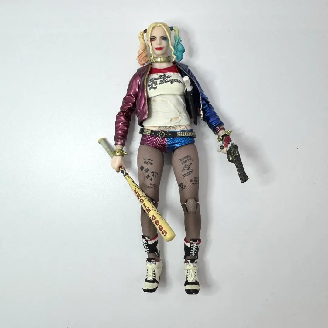 MAFEX ハーレイクイン　中古美品 Amazon.co.jp: MAFEX マフェックスHARLEY QUINN『SUICIDE SQUAD
