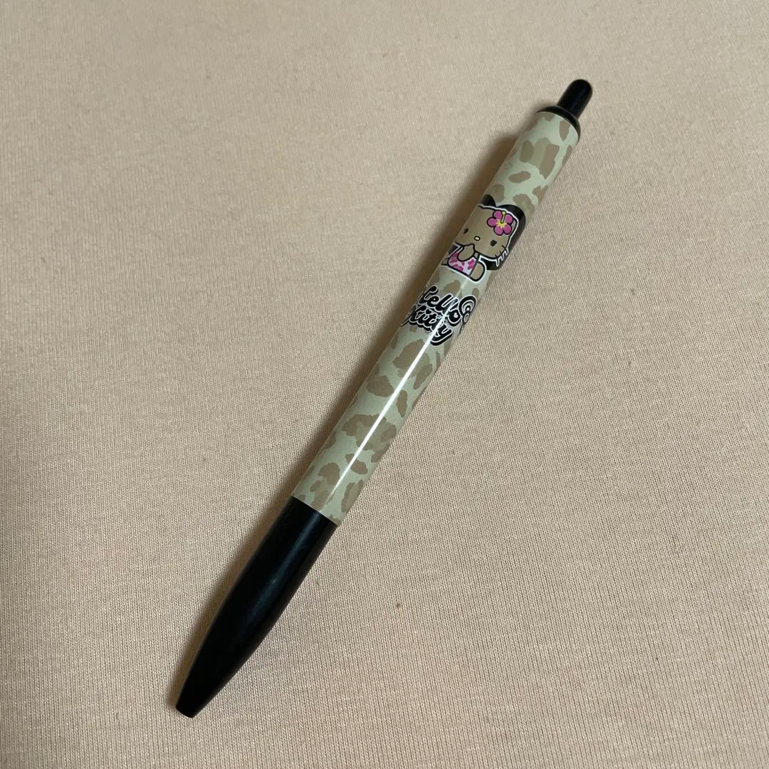 Thumbnail of Sunburned Hello Kitty ballpoint pen