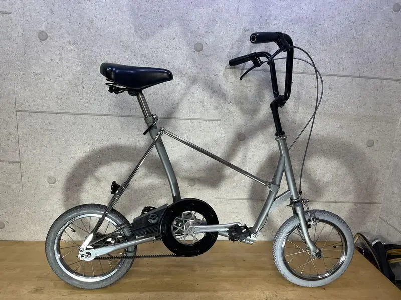 ブリヂストン折りたたみ自転車　直接引き取り限定 名車。BRIDGESTONE（ブリヂストン）の折り畳み自転車を買取入荷