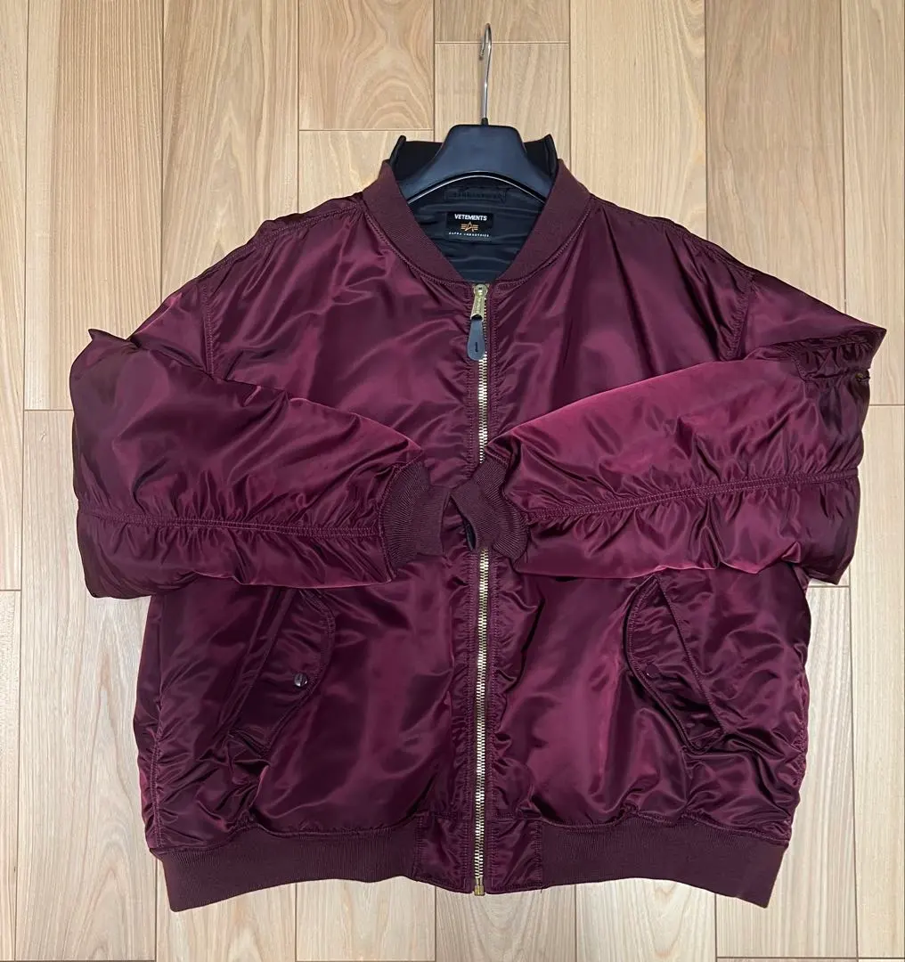 2025年最新】VETEMENTS 人気モデル：MA-1 MA-1・フライトジャケットの