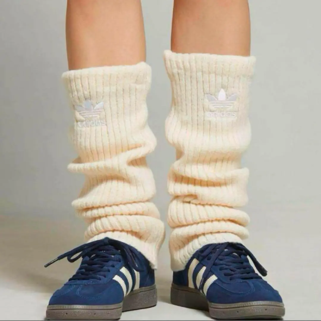 【新品未使用】adidas originalsリブ編み レッグウォーマー 白 アディダス レッグウォーマー - ホワイト | アディダス ジャパン