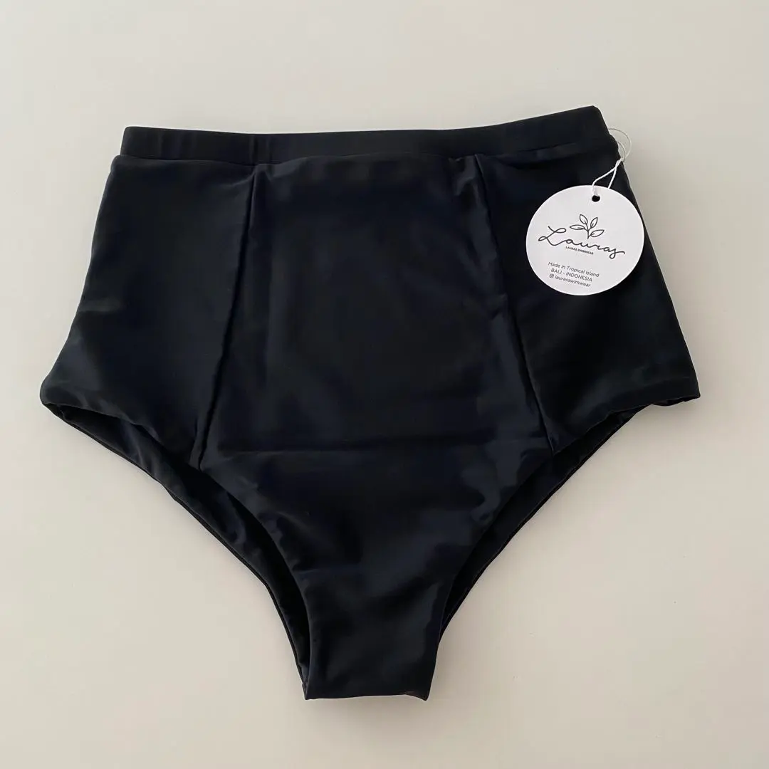 LAURAS SWIMWEAR/ローラススウィムウェア/XS 2025年最新】Lauras swimwearの人気アイテム - メルカリ