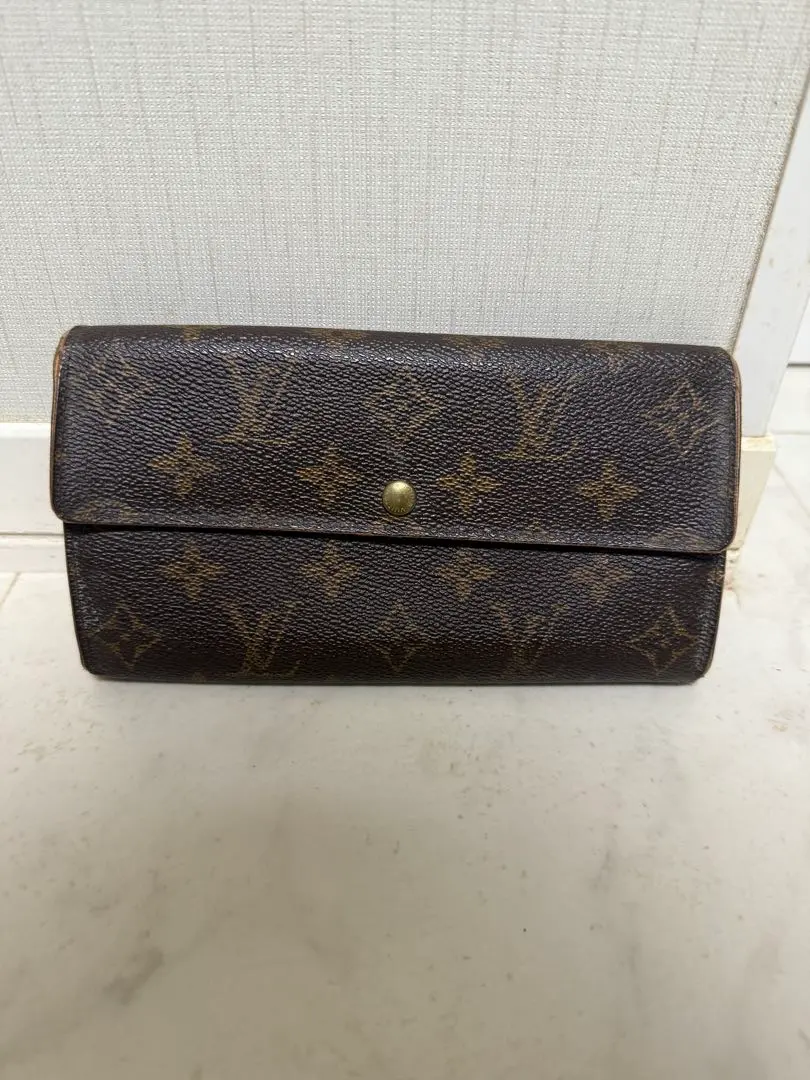Thumbnail of Louis Vuitton Monogram Portefeuille Sarah (Sarah Wallet)