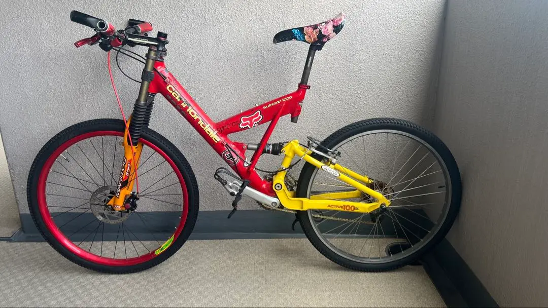 とても希少な90年代キャノンデール　スーパーV900 カーボン！ 95Cannondale SUPER V1000をレストア 90年代キャノンデールの