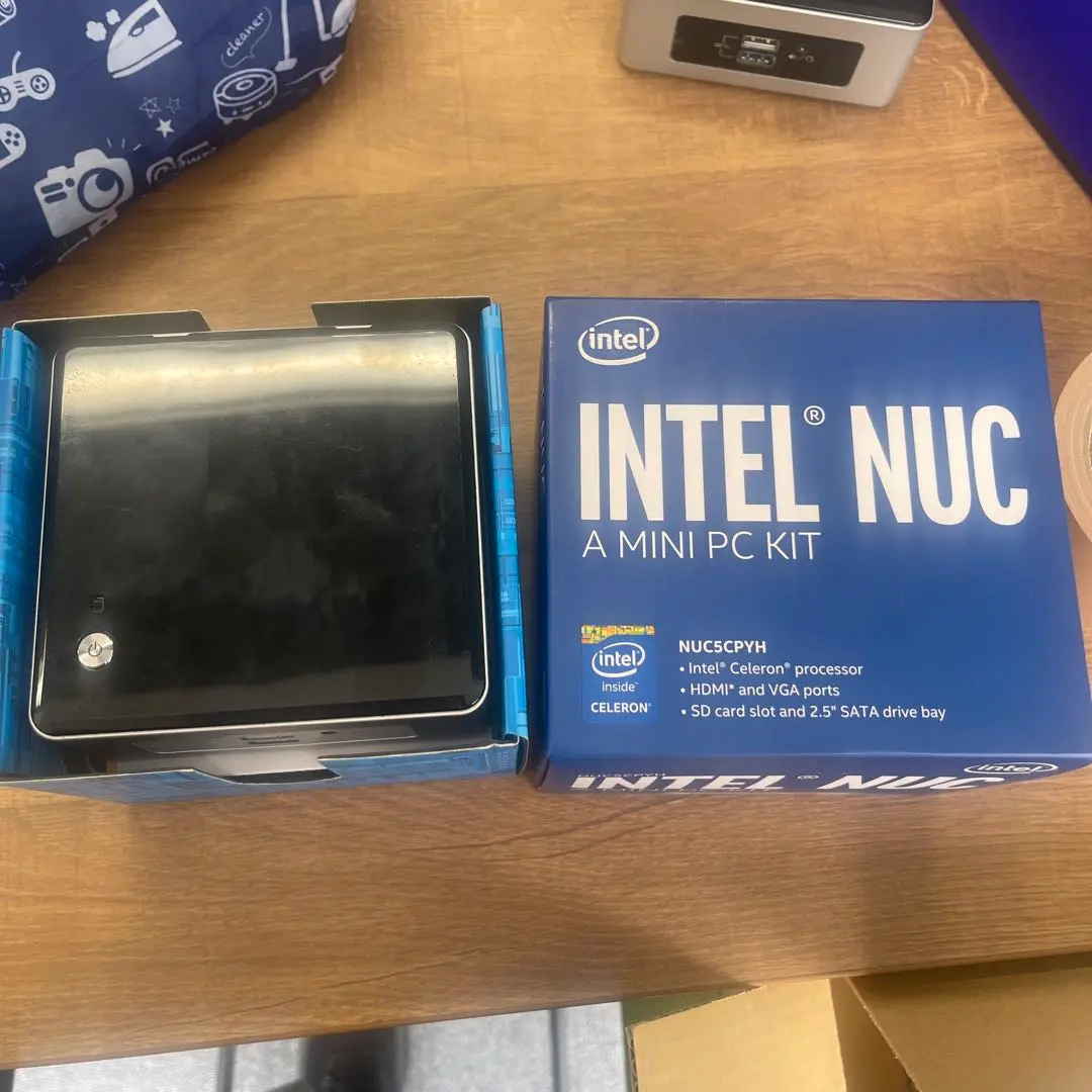 Intel NUC5CPYH ミニPCキット intel NUC Kit NUC5CPYH (BOXNUC5CPYH) intel Next Unit of