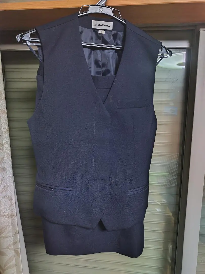 ドコモショップ　制服　スーツ2ピース　黒色　セットアップ　NTT DoCoMo ドコモショップ 制服 スーツ2ピース 黒色 セットアップ NTT