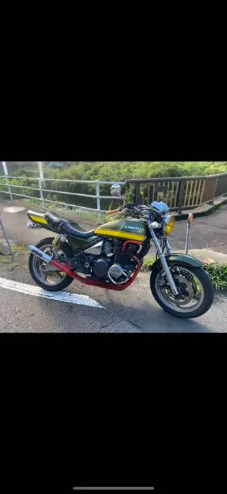 本物！カワサキ/ゼファー400用BEET(ビート)テールカウル ゼファーχ beetテールカウル