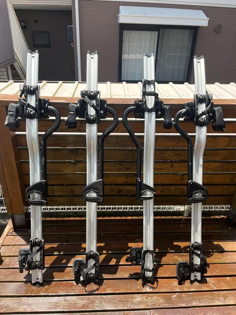 THULE プロライド サイクルキャリア 2セット 598?簡易梱包は発送可湘南 THULE プロライド サイクルキャリア 2セット 598?簡易梱包は発送