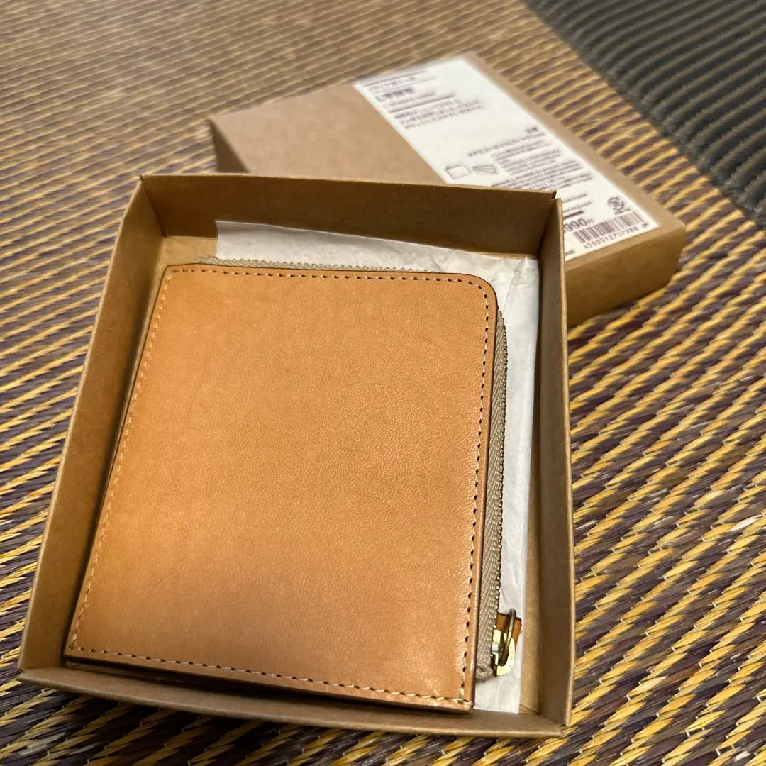 MUJI L字型財布 牛革 ヌメ　生成り　新品未使用品 MUJI L字型財布 牛革 ヌメ生成り新品未使用品