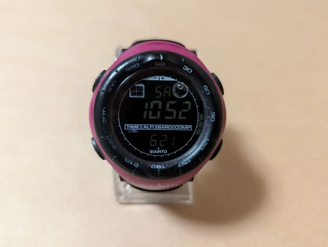 良品】SUUNTO スント VECTOR ベクター 限定品 稼働品 腕時計