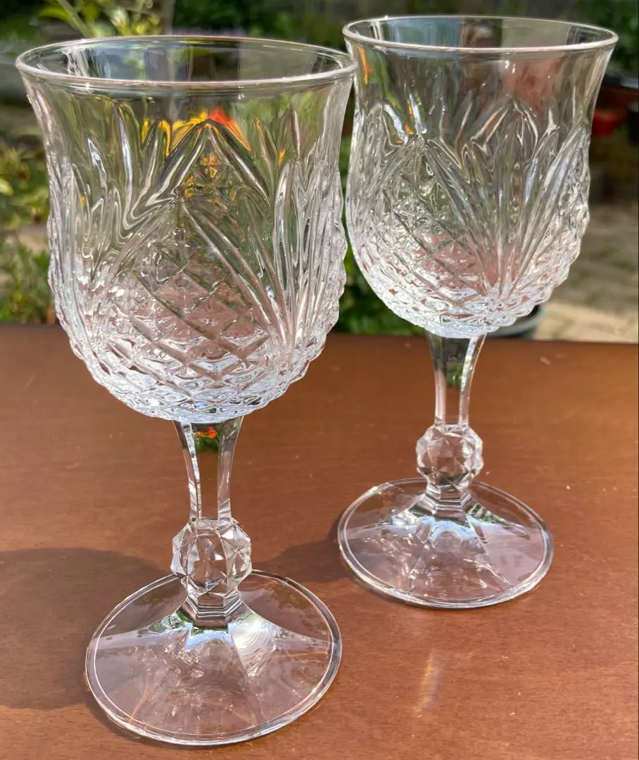 Thumbnail of Two glasses
