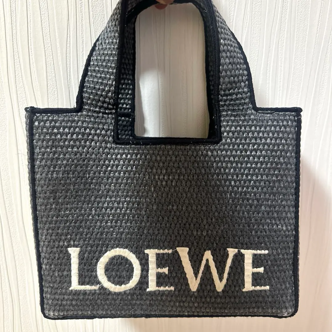 ベリー様♡専用LOEWE ブラック トートバッグ かごバッグ 2025年最新】LOEWE カラー：ブラック系 かごバッグの人気