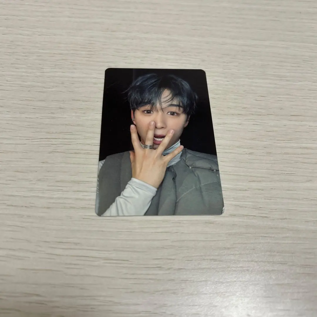 Thumbnail of INI Ison Takeru trading card