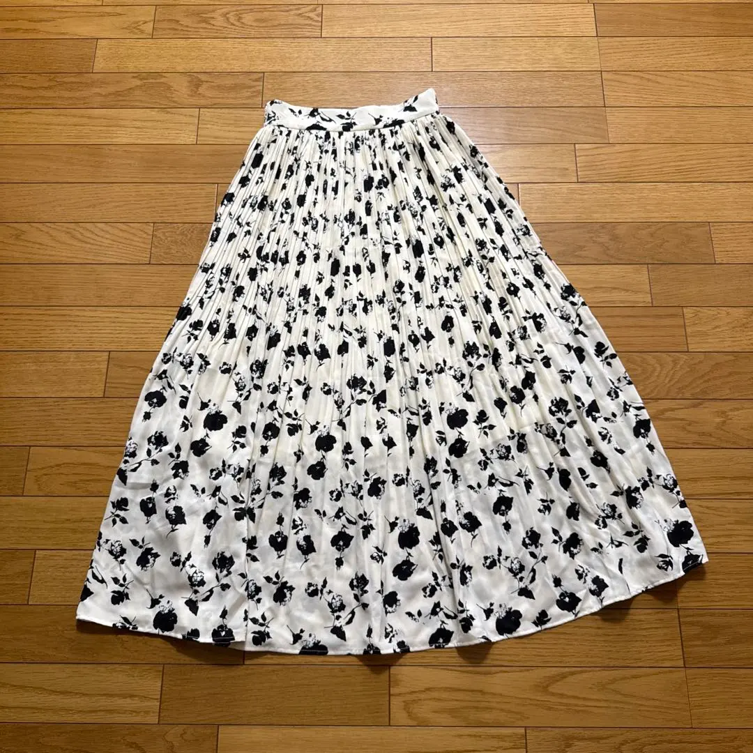 Thumbnail of Floral Print Long Gathered Skirt