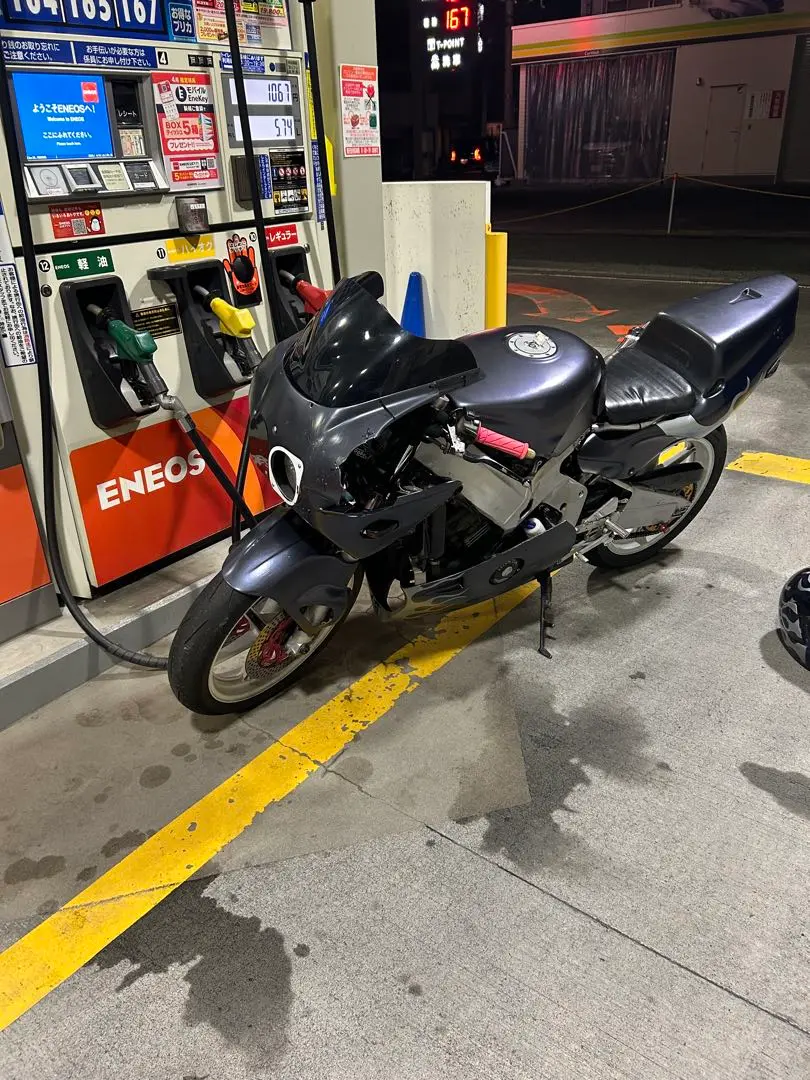 ジ*モ様 nc23 cbr400rr アッパーカウル 中華製 走り屋 ジ*モ様 nc23 cbr400rr アッパーカウル 中華製 走り屋